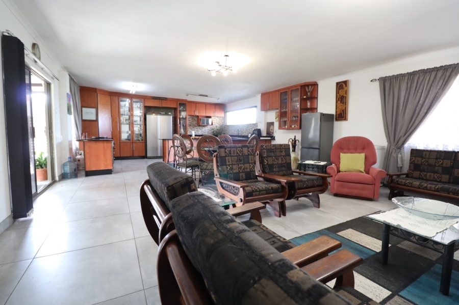 5 Bedroom Property for Sale in Morningside Eastern Cape